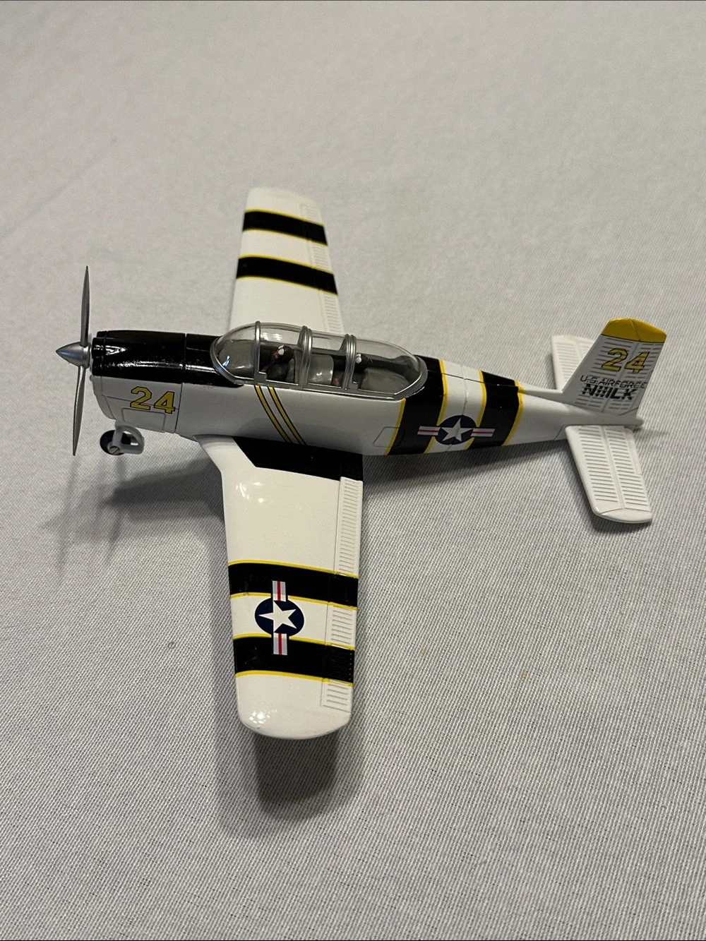 Model Power 1:48 Historical Aviation Diecast Item 6416 T-34, Air Force